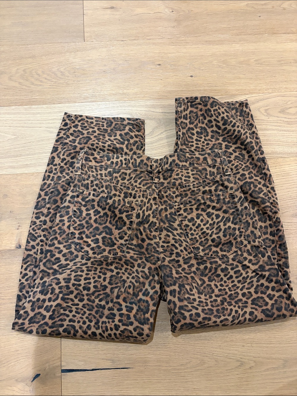 Gap leopard Barrel High Rise - Picture 4 of 5